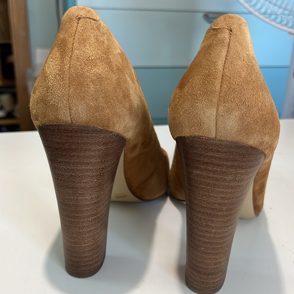 BCBGeneration PL Clarice x camel tan suede stacked 4” heel point toe sz 10 - Picture 8 of 13